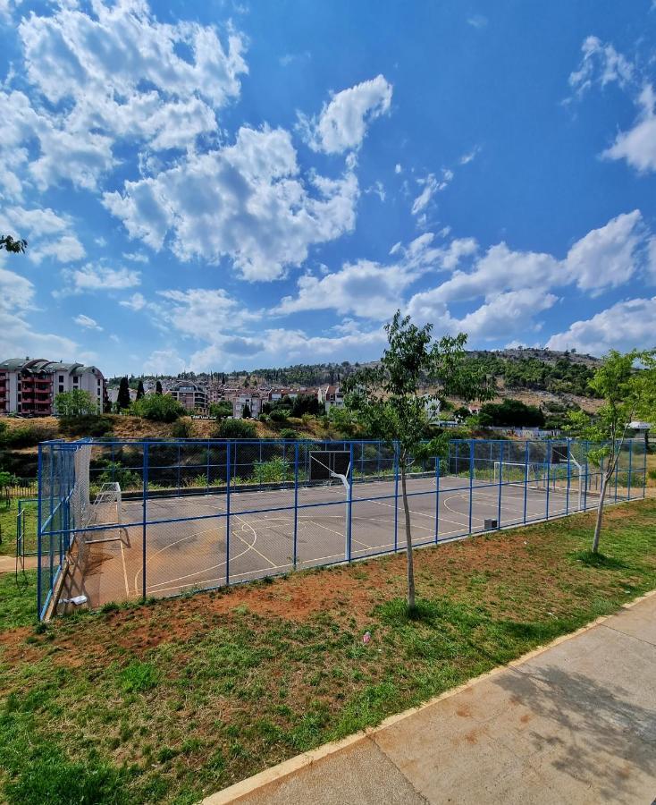 Riverside Apartment Подгориця Екстер'єр фото