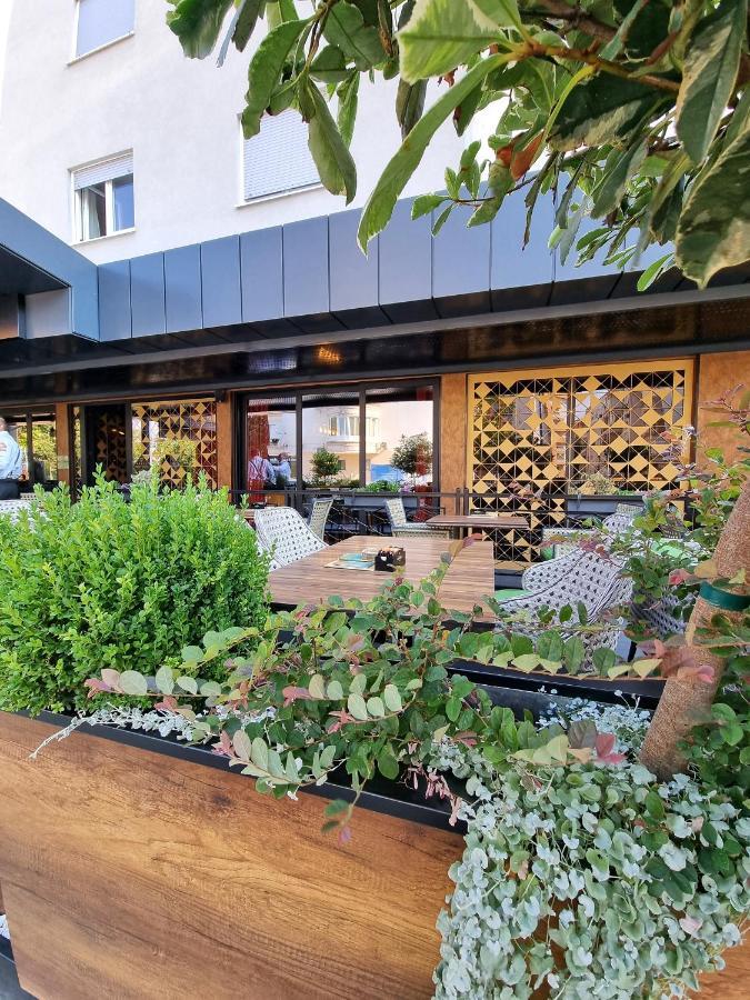 Riverside Apartment Подгориця Екстер'єр фото