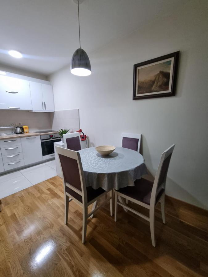 Riverside Apartment Подгориця Екстер'єр фото